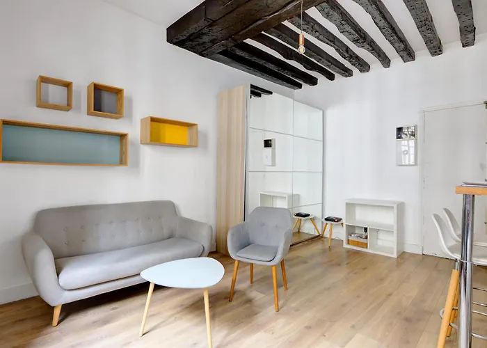 Bright In Le Marais *