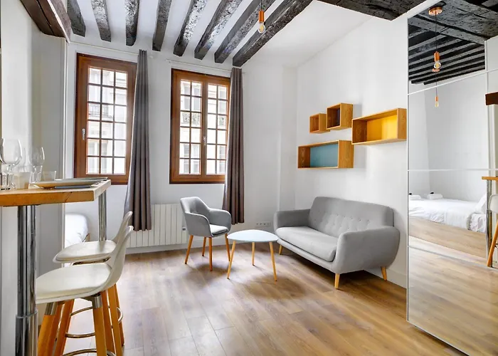 Апартаменты Bright In Le Marais Париж